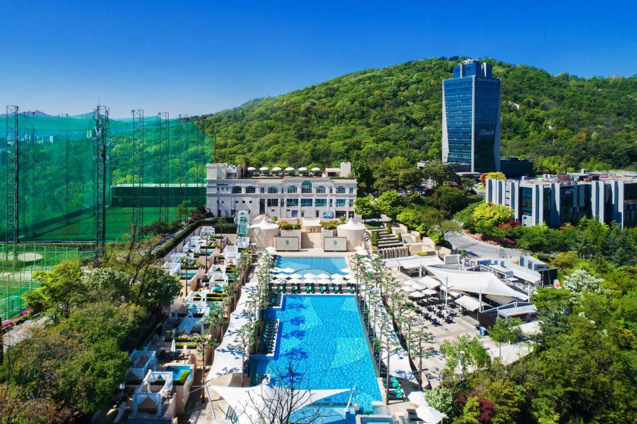 Banyan Tree Club & Spa Seoul Exterior photo
