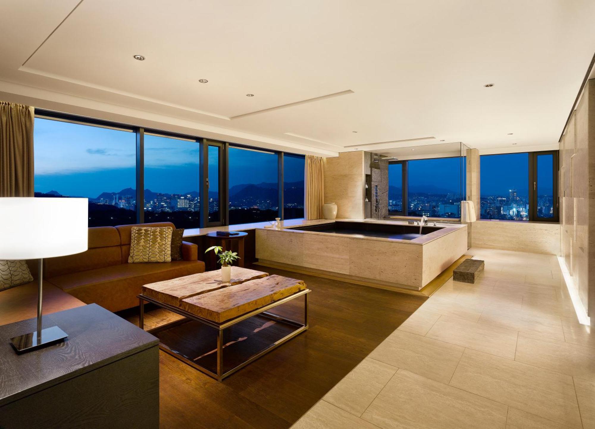 Banyan Tree Club & Spa Seoul Exterior photo