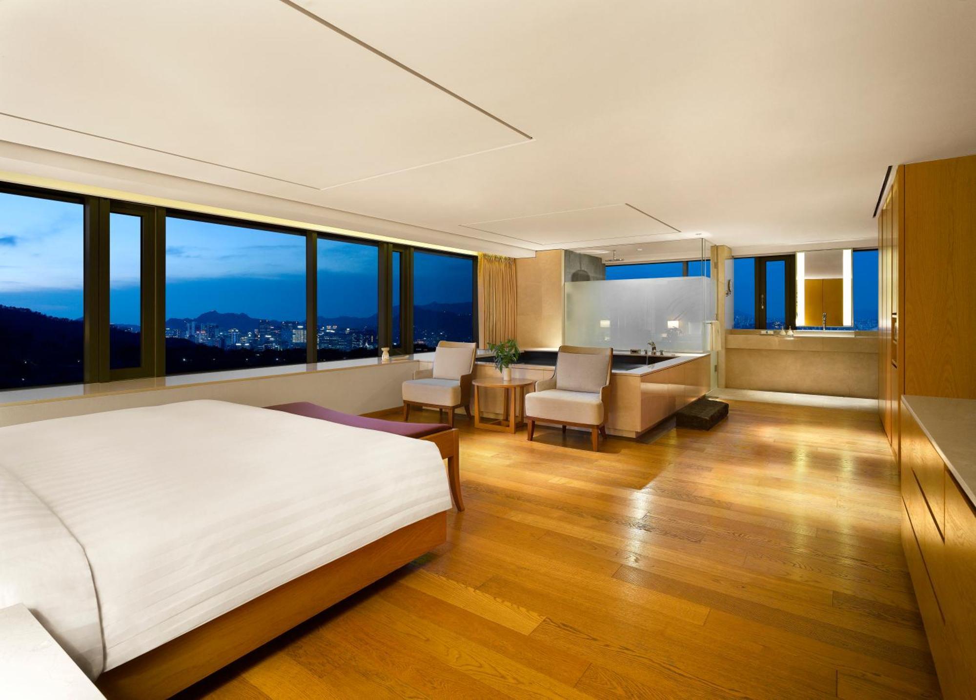 Banyan Tree Club & Spa Seoul Exterior photo